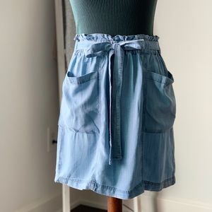 Chambray skirt with pockets!